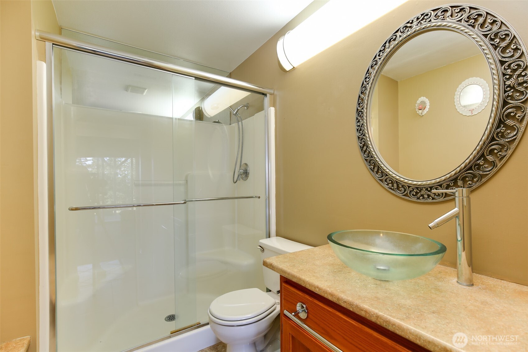 Oak Harbor, Washington, 98277, United States, 3 Bedrooms Bedrooms, ,1 BathroomBathrooms,Residential,For Sale,1896495