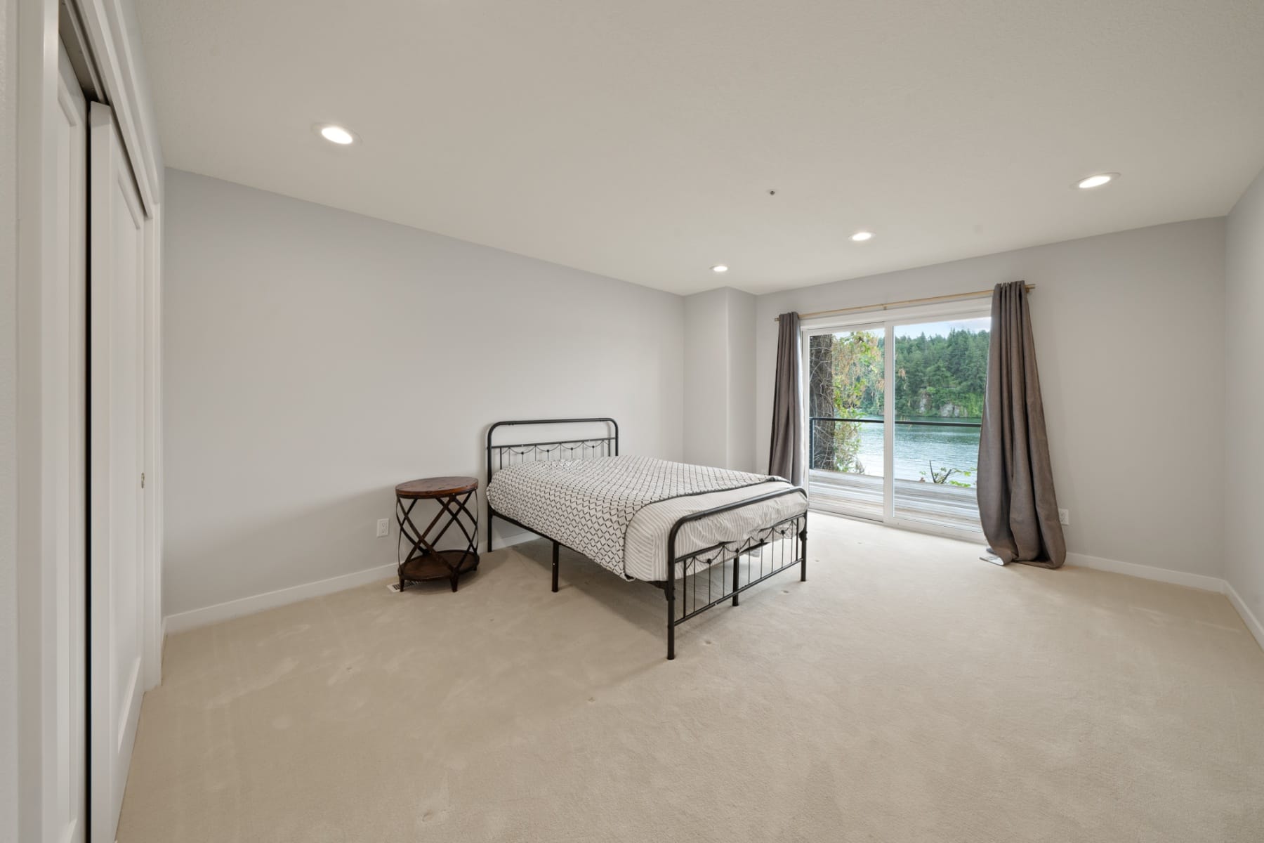  2236 SUMMIT CT Lake Oswego, OR 97034 - 物件實景
