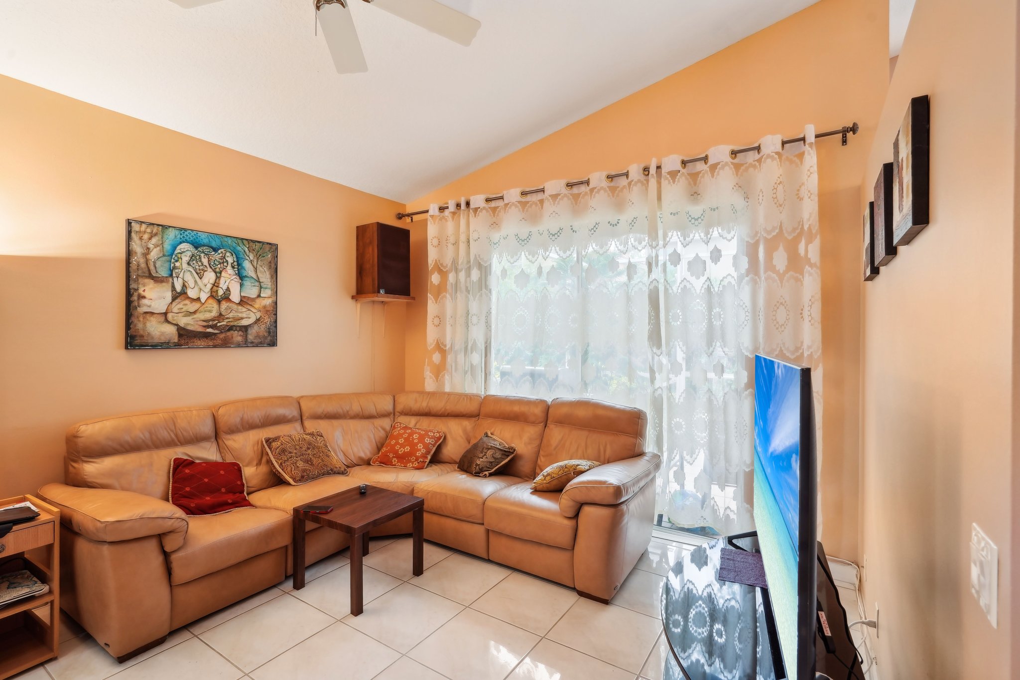 Coral Springs, Florida, 33071, United States, 3 Bedrooms Bedrooms, ,2 BathroomsBathrooms,Residential,For Sale,1923473