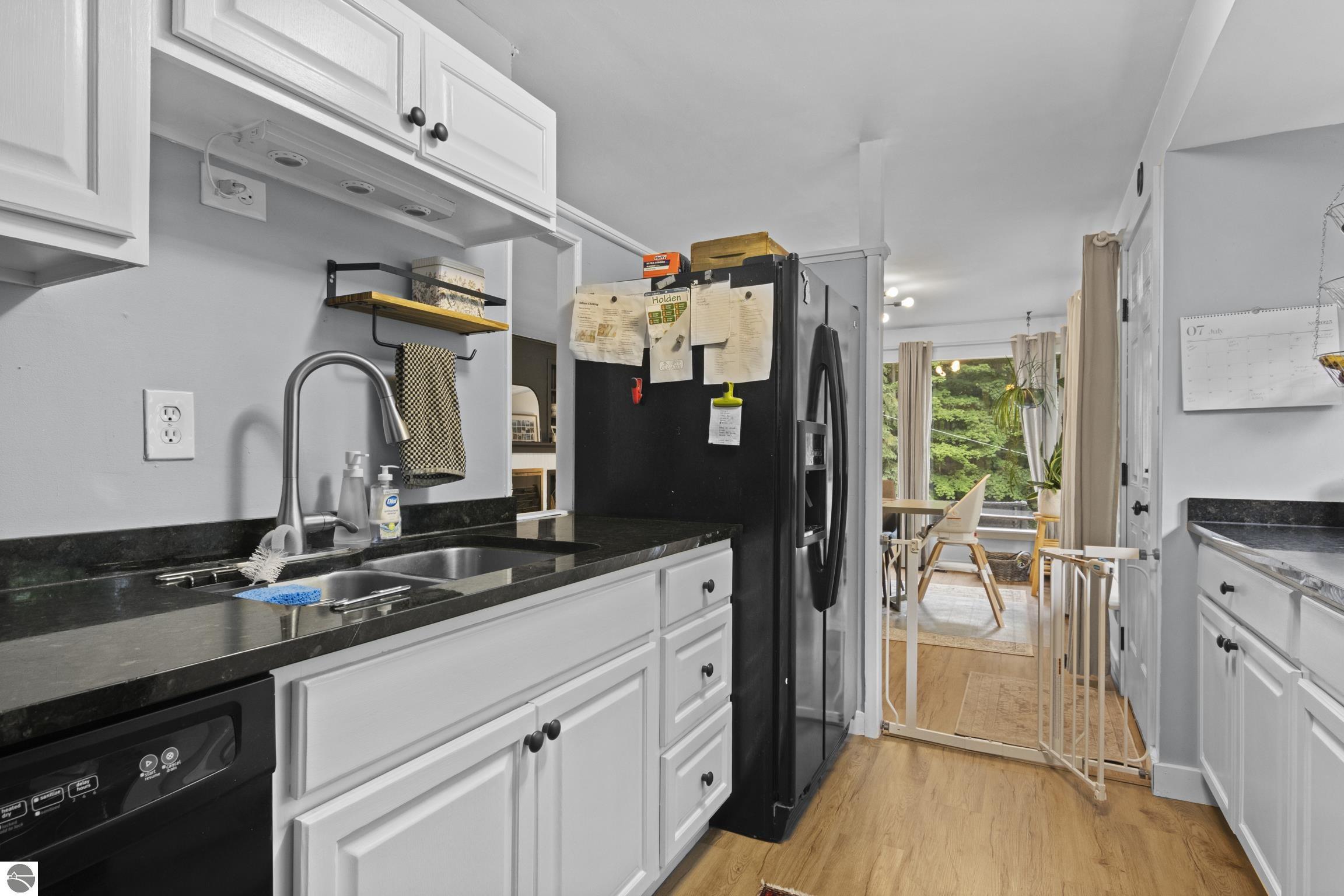 Traverse City, Michigan, 49684, United States, 2 Bedrooms Bedrooms, ,3 BathroomsBathrooms,Residential,For Sale,1915981