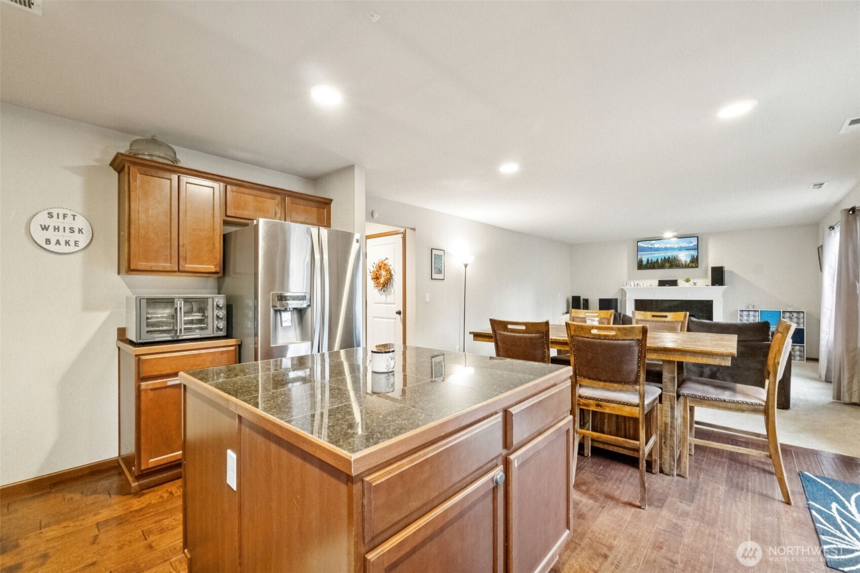 Marysville, Washington, 98271, United States, 3 Bedrooms Bedrooms, ,3 BathroomsBathrooms,Residential,For Sale,1989065