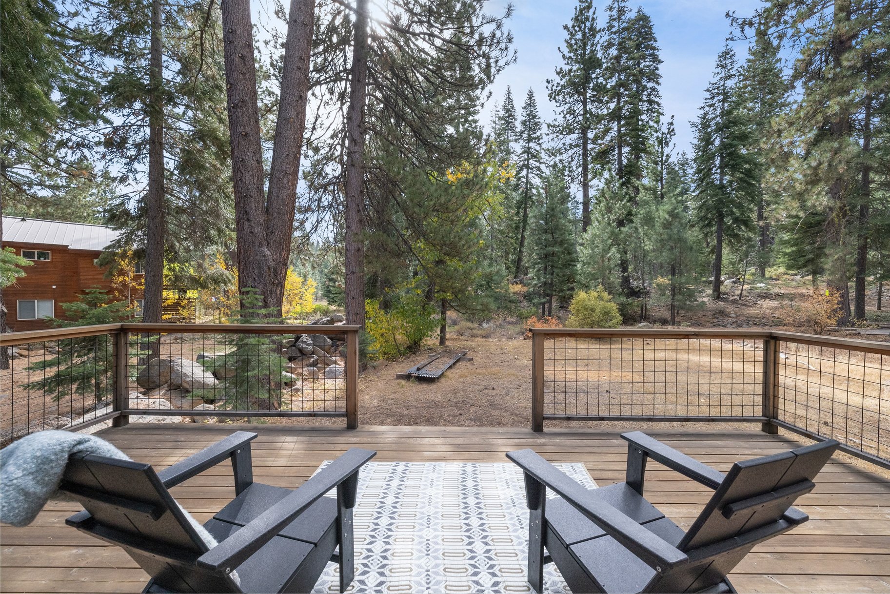  Modern Mountain Retreat Backing to Forest Service Land - 物件實景