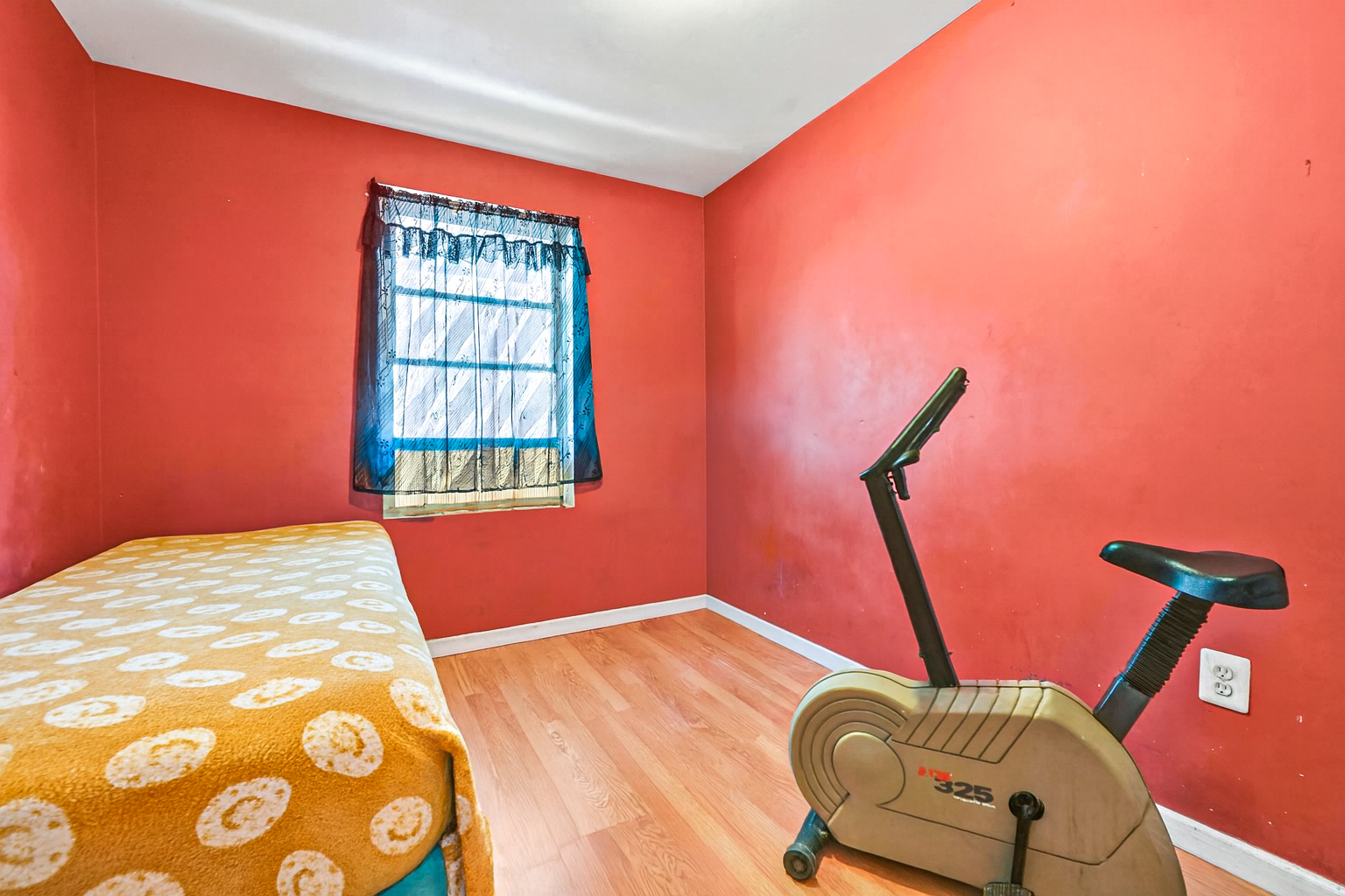 Bronx, New York, 10454, United States, 3 Bedrooms Bedrooms, ,2 BathroomsBathrooms,Residential,For Sale,2005625