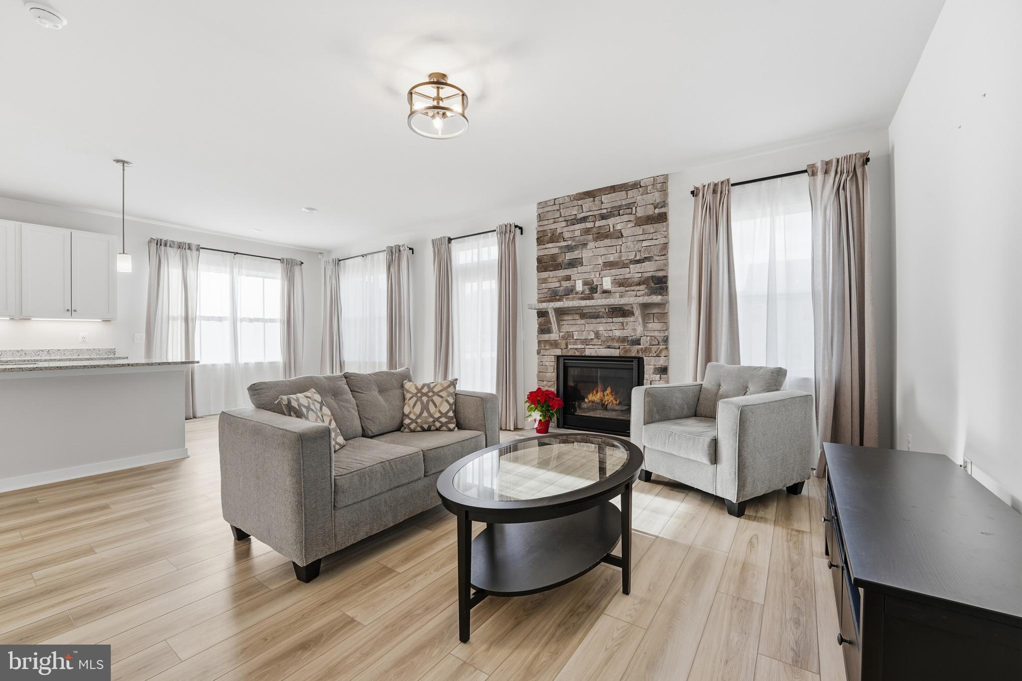 Jeffersonton, Virginia, 22724, United States, 4 Bedrooms Bedrooms, ,3 BathroomsBathrooms,Residential,For Sale,2005610