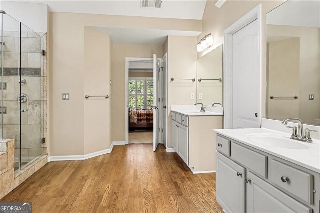 Suwanee, Georgia, 30024, United States, 5 Bedrooms Bedrooms, ,3 BathroomsBathrooms,Residential,For Sale,2006571