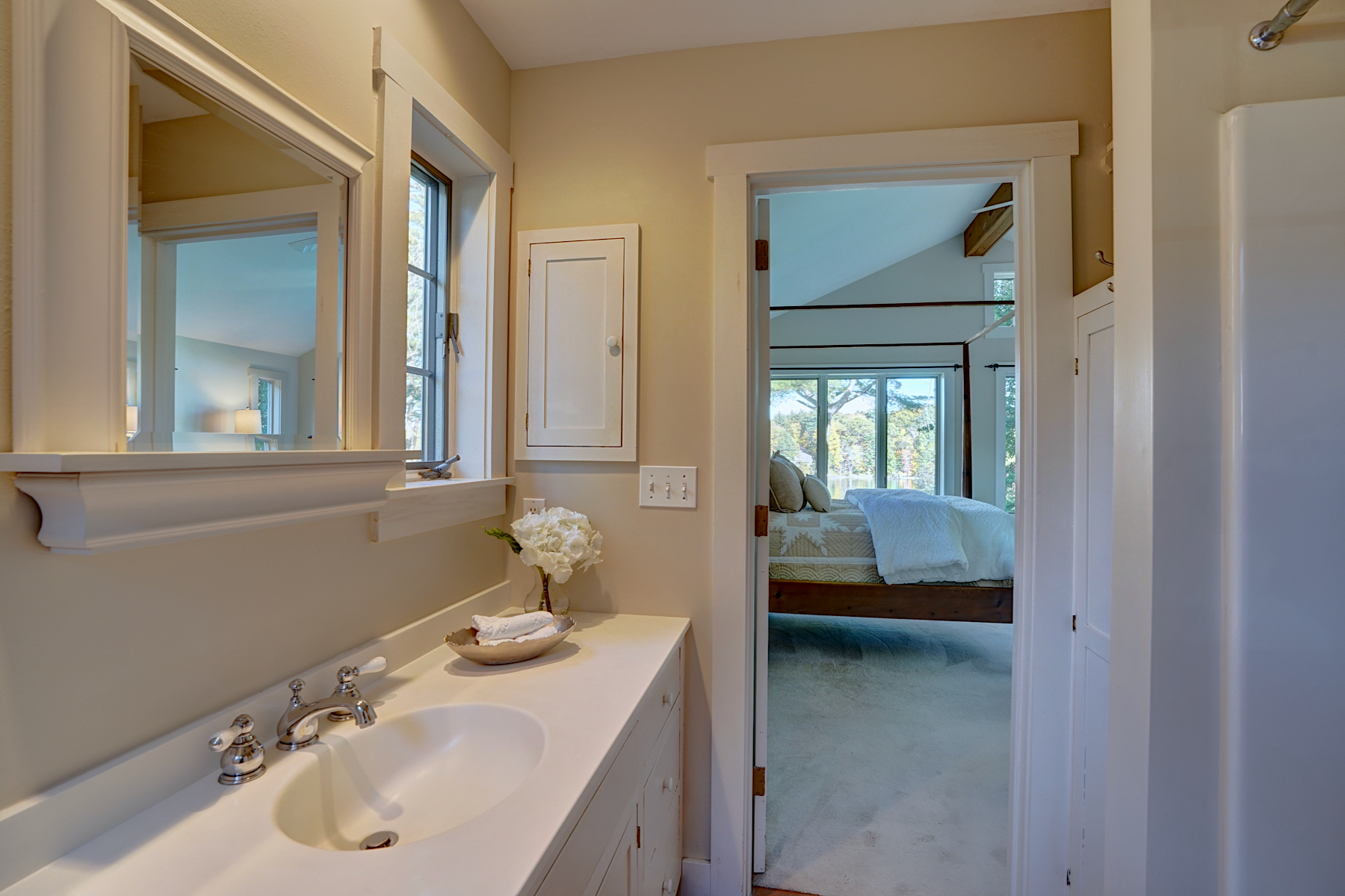  12 Roberts Road, Dover NH - 物件實景