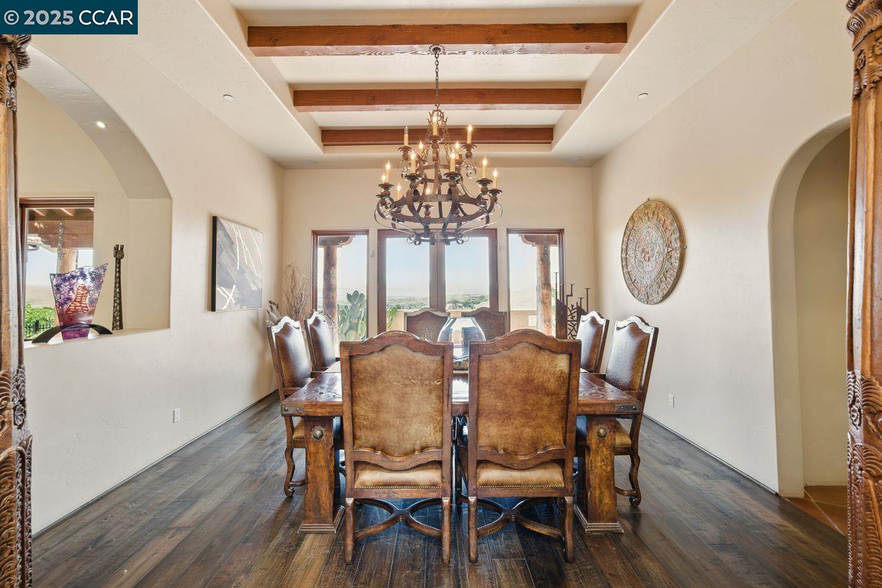 Danville, California, 94506, United States, 4 Bedrooms Bedrooms, ,4 BathroomsBathrooms,Residential,For Sale,1940508