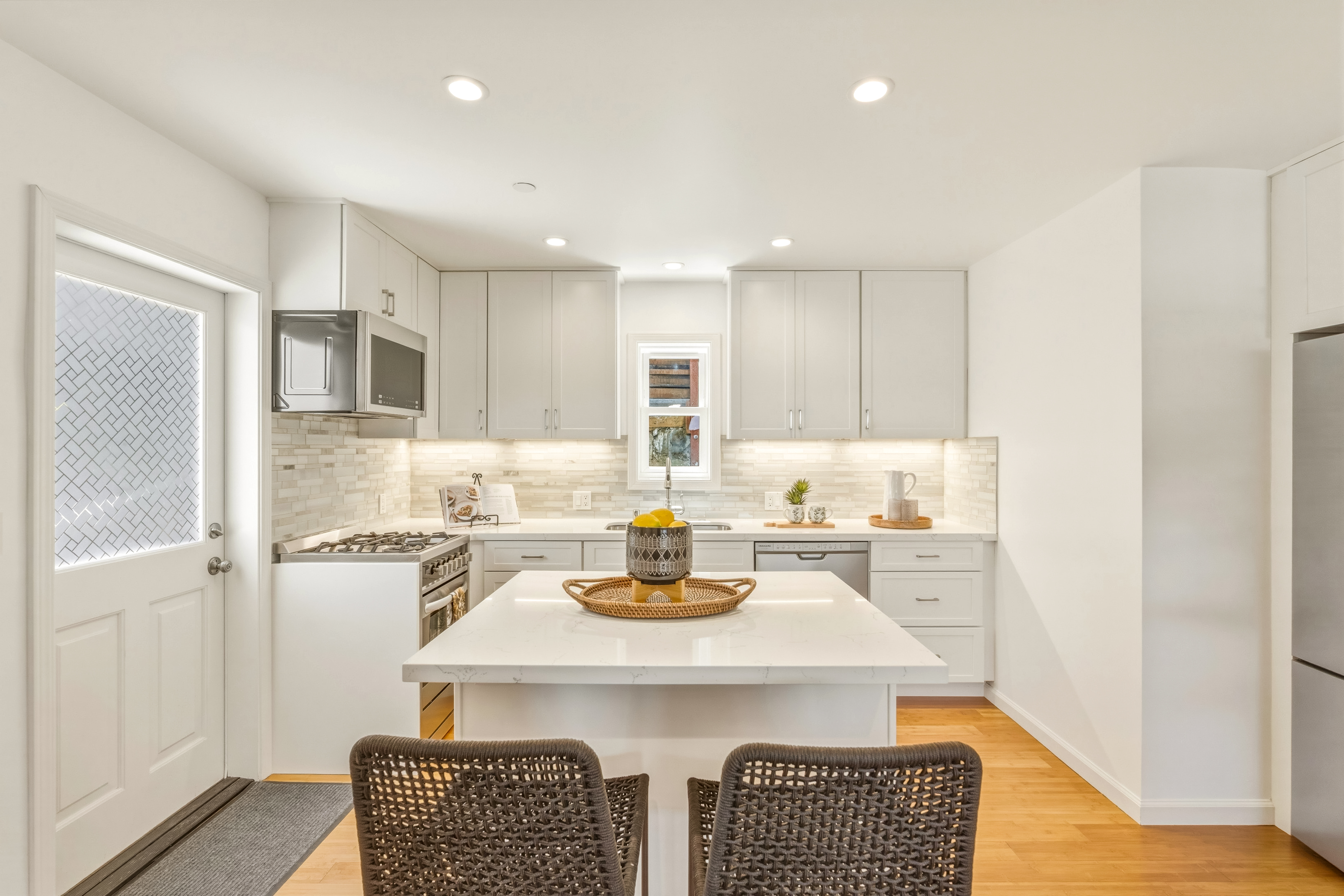  Impeccably Maintained Mill Valley Duplex - Offering Lifestyle and Flexibility - 物件實景