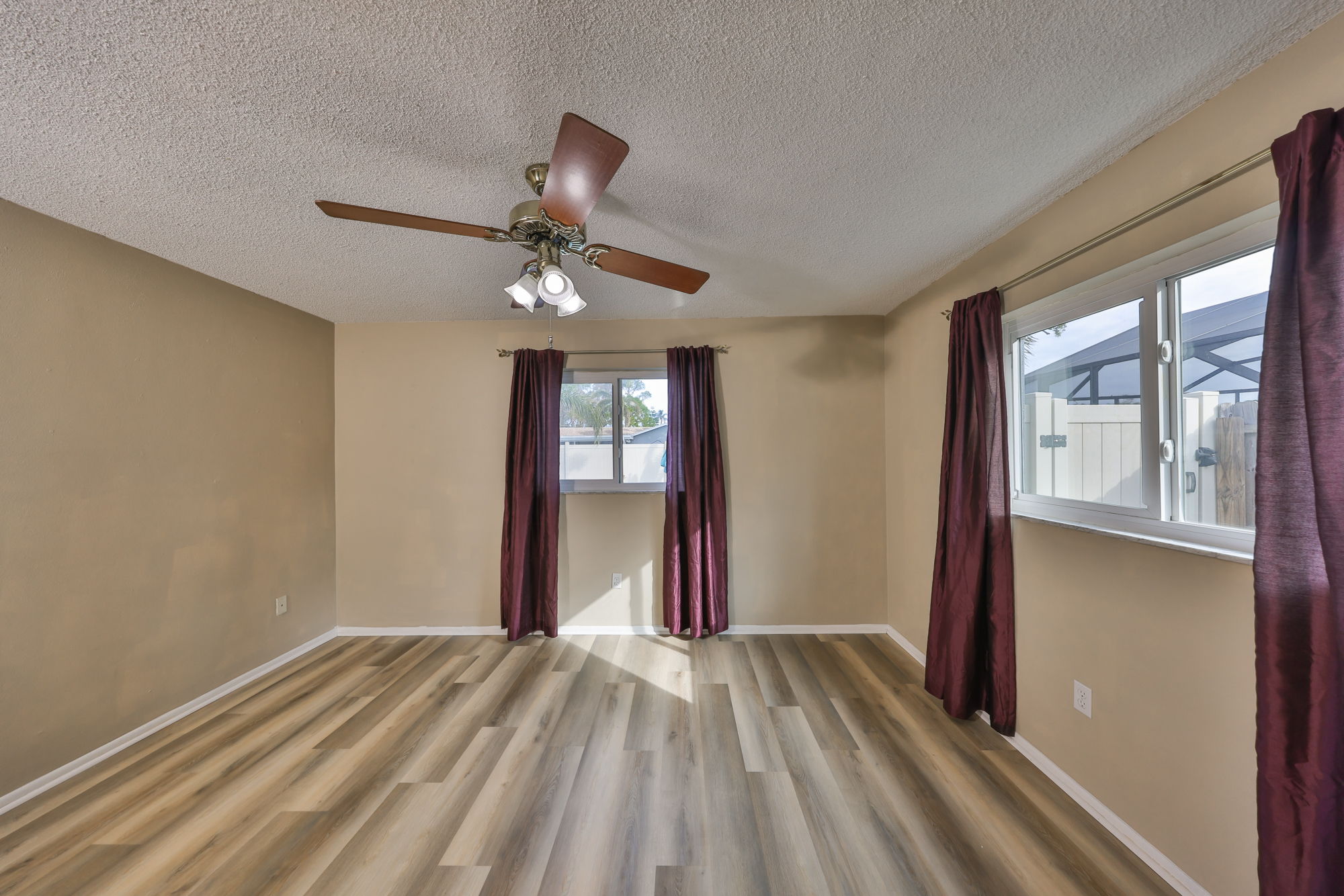 Seminole, Florida, 33772, United States, 4 Bedrooms Bedrooms, ,2 BathroomsBathrooms,Residential,For Sale,2013302