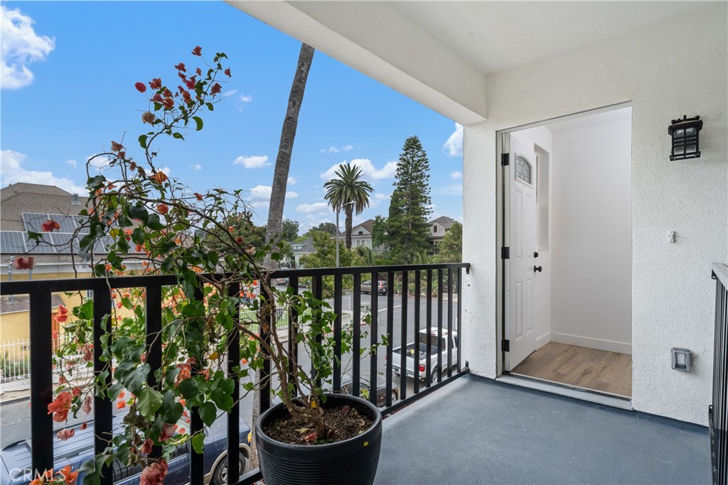 Los Angeles, California, 90011, United States, ,Residential,For Sale,1919891