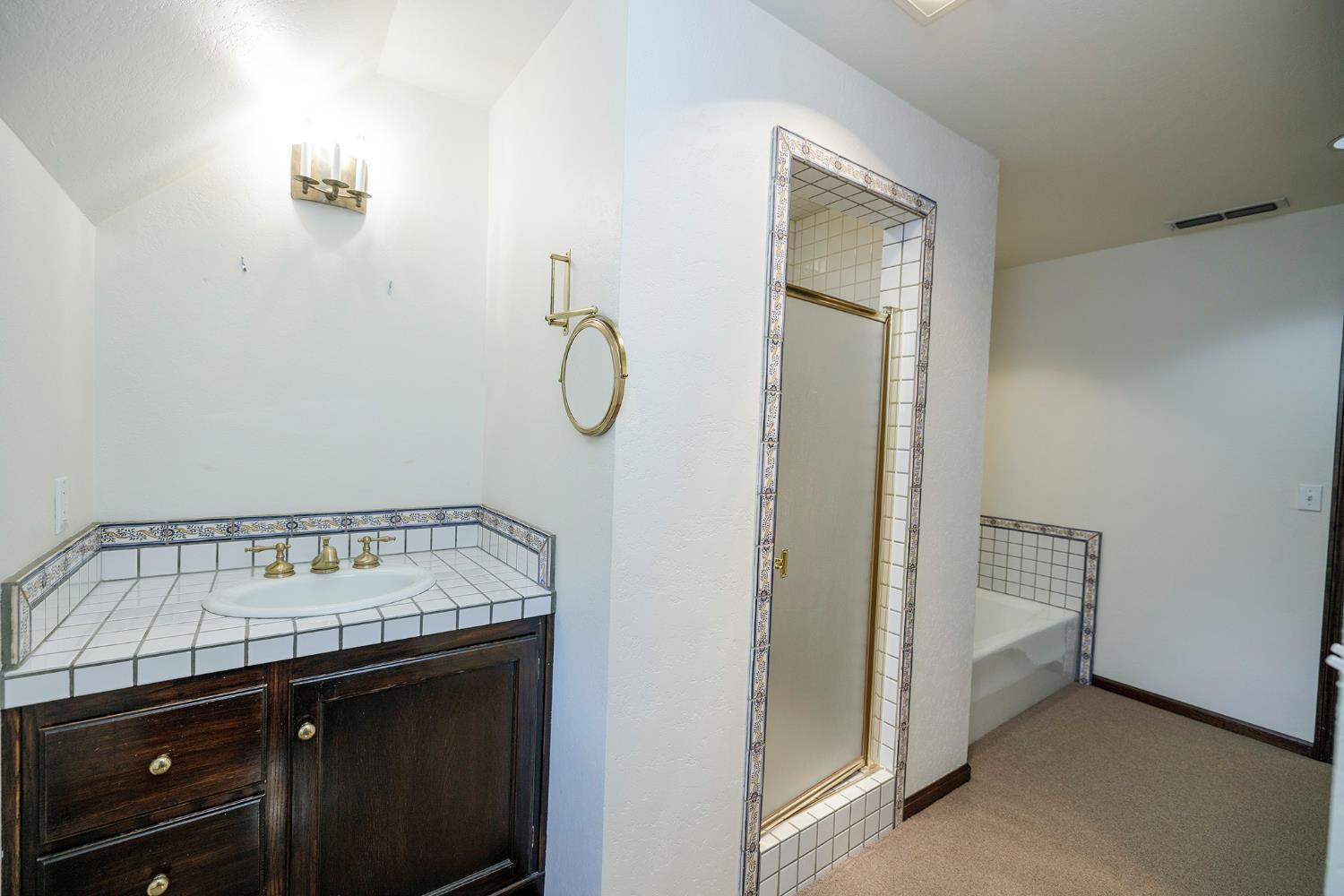 Turlock, California, 95380, United States, 4 Bedrooms Bedrooms, ,5 BathroomsBathrooms,Residential,For Sale,1992358