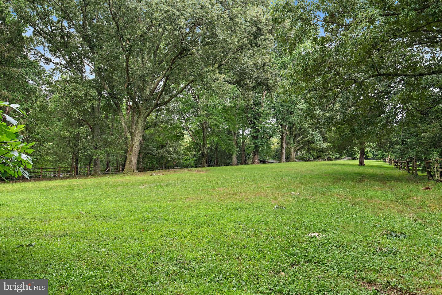 Annapolis, Maryland, 21403, United States, 5 Bedrooms Bedrooms, ,4 BathroomsBathrooms,Residential,For Sale,1895368