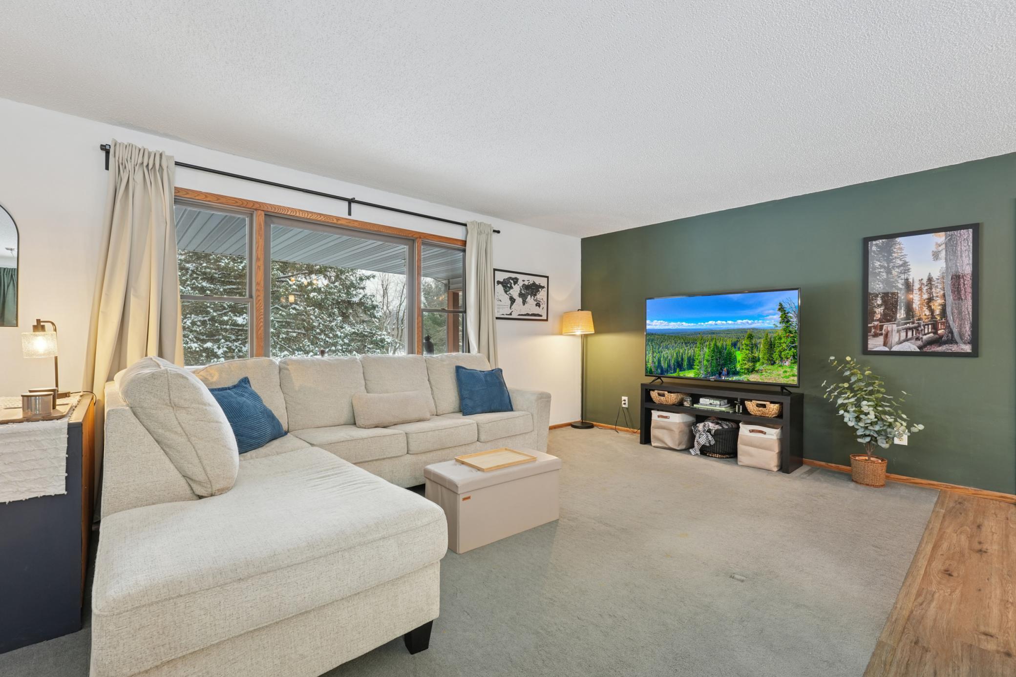 Hudson, Wisconsin, 54016, United States, 3 Bedrooms Bedrooms, ,1 BathroomBathrooms,Residential,For Sale,2002060