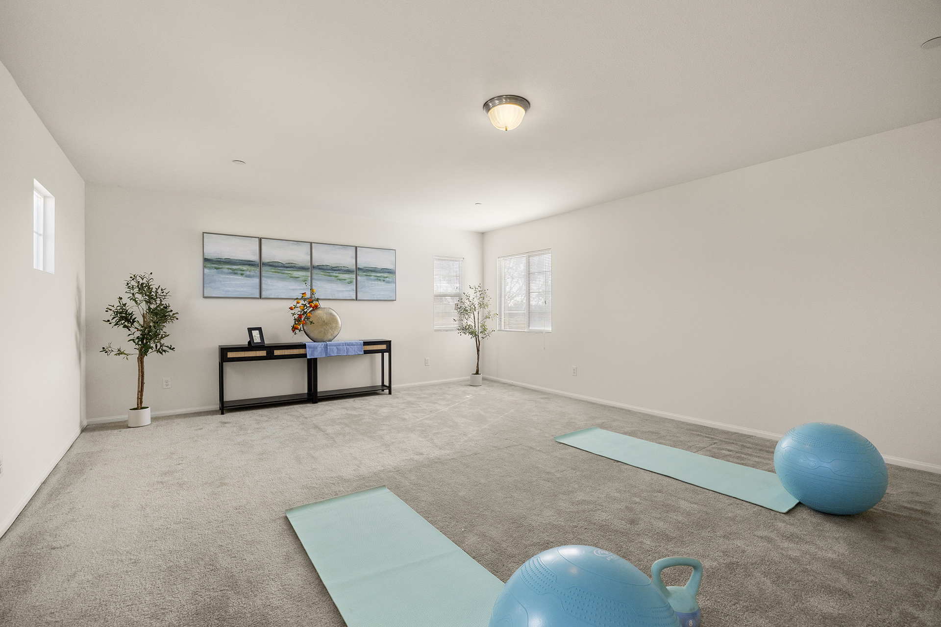 Garden Grove, California, 92843, United States, 5 Bedrooms Bedrooms, ,4 BathroomsBathrooms,Residential,For Sale,1986073