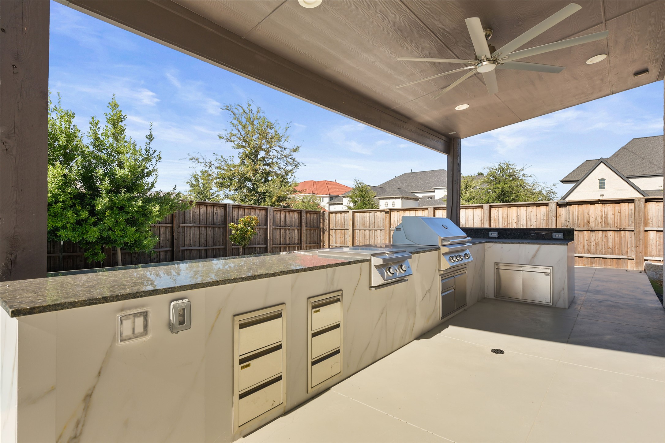 Frisco, Texas, 75035, United States, 5 Bedrooms Bedrooms, ,6 BathroomsBathrooms,Residential,For Sale,1997402