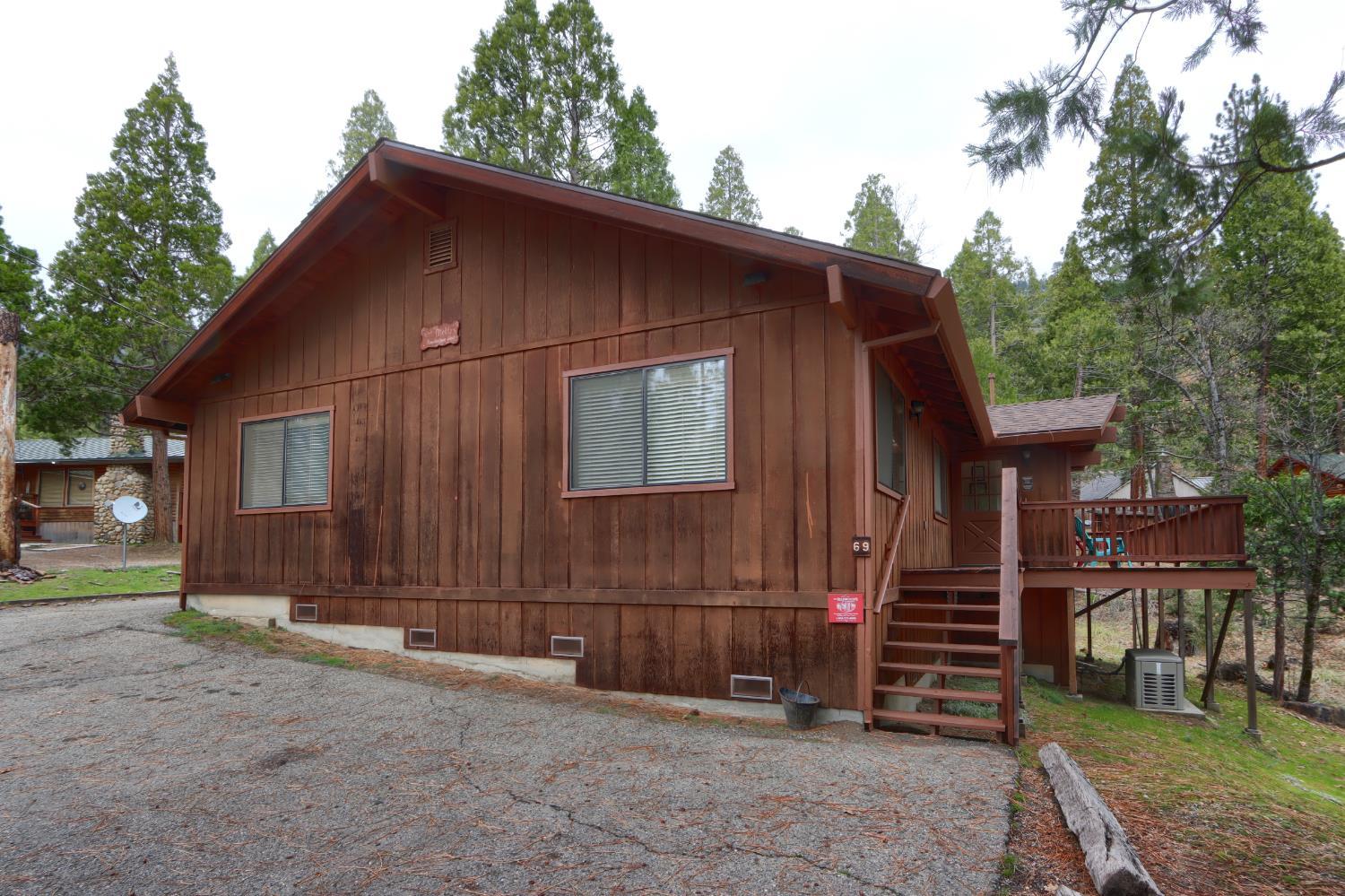 Wawona, California, 95389, United States, 3 Bedrooms Bedrooms, ,2 BathroomsBathrooms,Residential,For Sale,1998030
