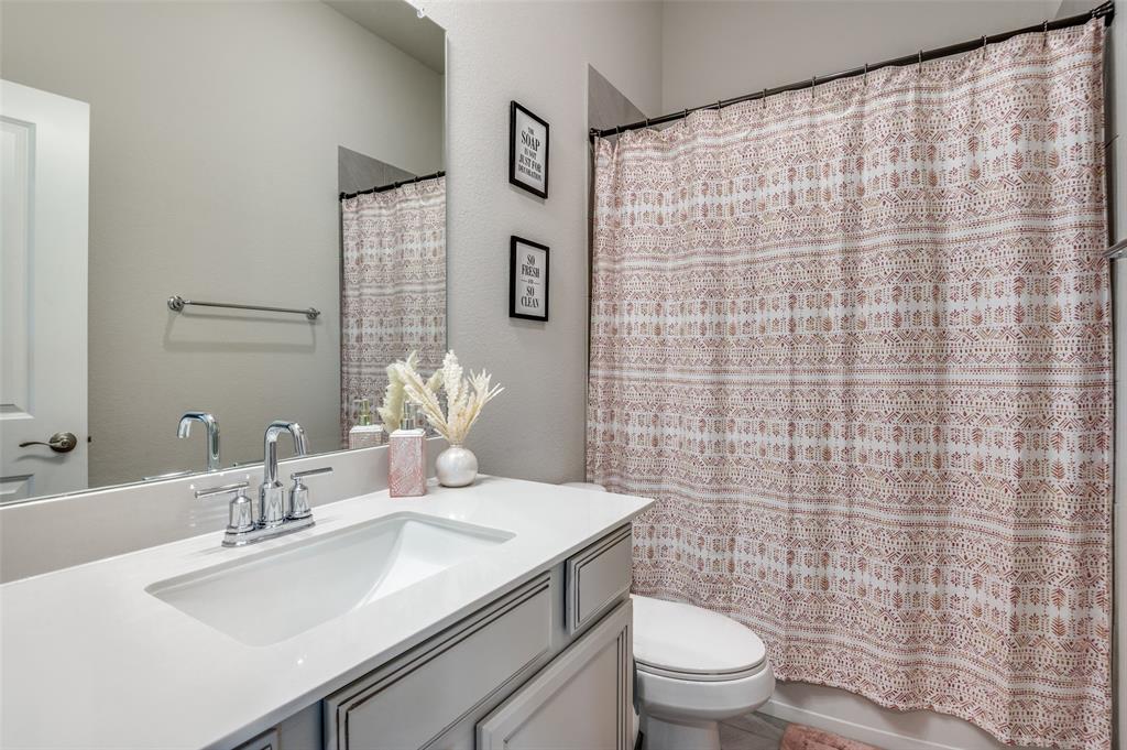 Prosper, Texas, 75078, United States, 5 Bedrooms Bedrooms, ,4 BathroomsBathrooms,Residential,For Sale,1898856