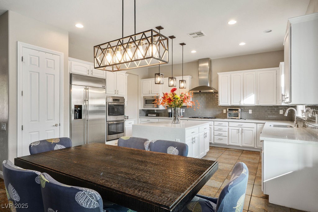 Henderson, Nevada, 89044, United States, 5 Bedrooms Bedrooms, ,5 BathroomsBathrooms,Residential,For Sale,2003253