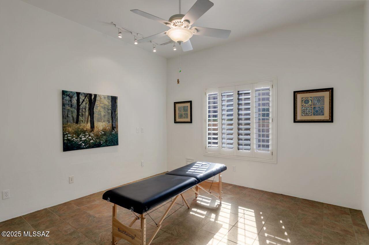 Tucson, Arizona, 85712, United States, 4 Bedrooms Bedrooms, ,4 BathroomsBathrooms,Residential,For Sale,1850331