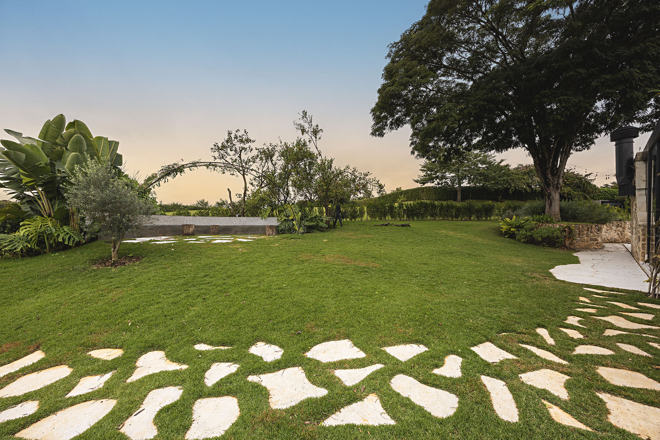  French-Inspired Residence on an Expansive Estate at Fazenda Boa Vista - 物件實景