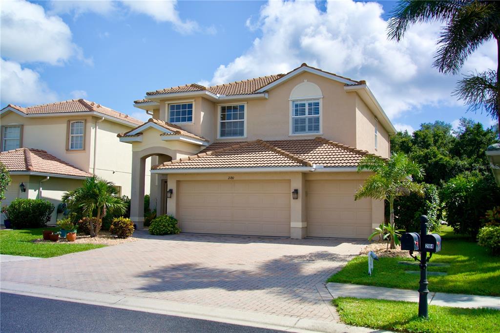 Venice, Florida, 34292, United States, 4 Bedrooms Bedrooms, ,3 BathroomsBathrooms,Residential,For Sale,1897383
