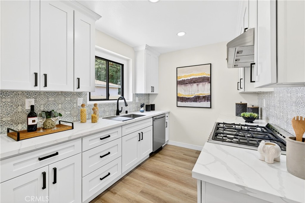 Anaheim, California, 92805, United States, 3 Bedrooms Bedrooms, ,3 BathroomsBathrooms,Residential,For Sale,1927915