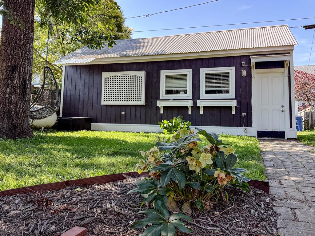 Cape Charles, Virginia, 23310, United States, 3 Bedrooms Bedrooms, ,3 BathroomsBathrooms,Residential,For Sale,1875371