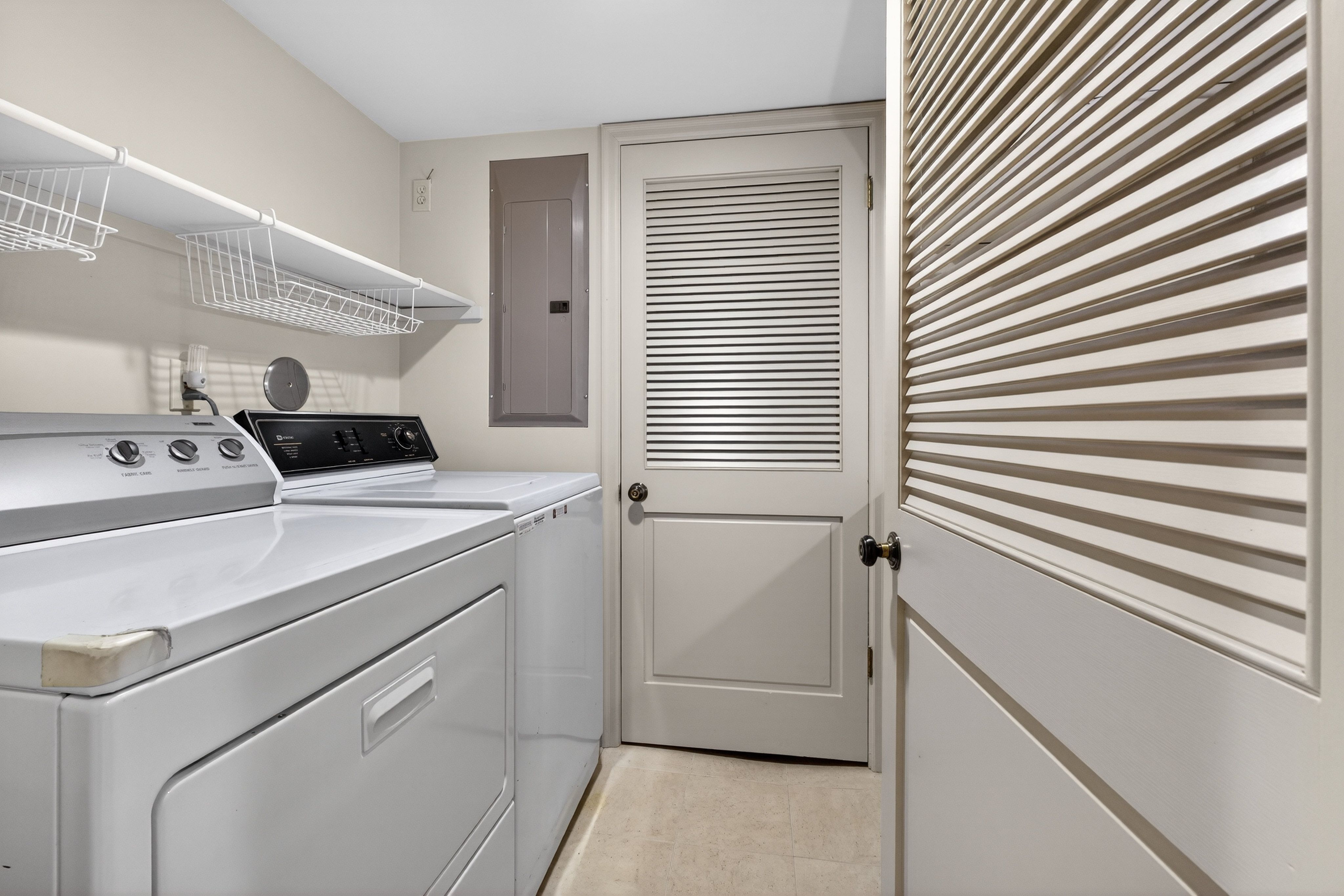  Charming Clayton Condo in an Exceptional Location - 物件實景