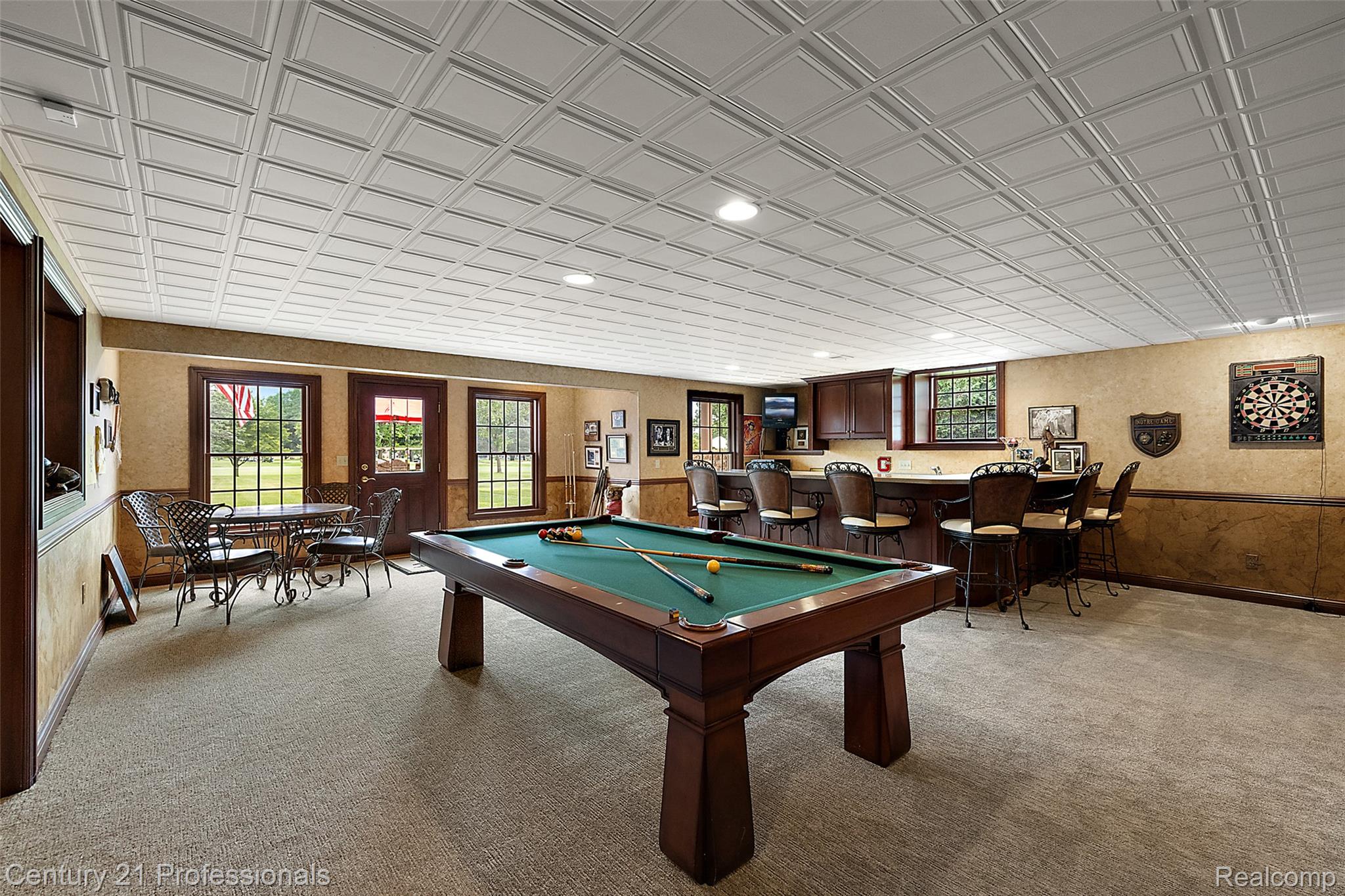 GrandBlanc, Michigan, 48439, United States, 4 Bedrooms Bedrooms, ,5 BathroomsBathrooms,Residential,For Sale,1980457