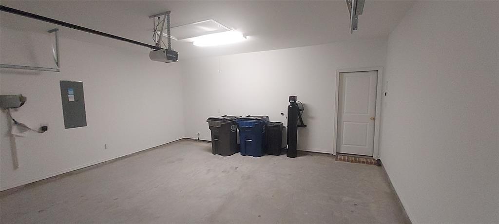 Little Elm, Texas, 76227, United States, 4 Bedrooms Bedrooms, ,3 BathroomsBathrooms,Residential,For Sale,1933171