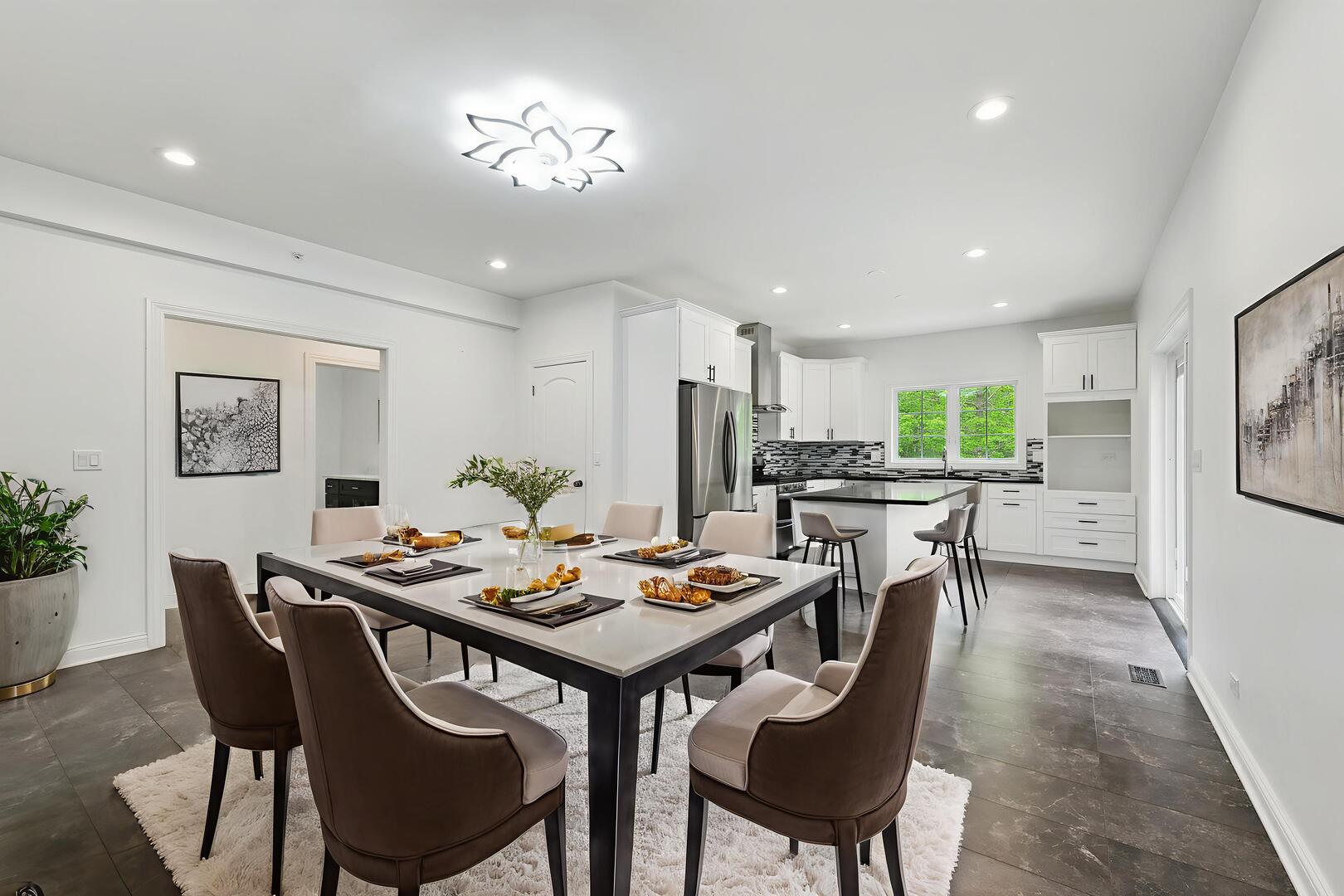 Arlington Heights, Illinois, 60004, United States, 4 Bedrooms Bedrooms, ,4 BathroomsBathrooms,Residential,For Sale,1838392