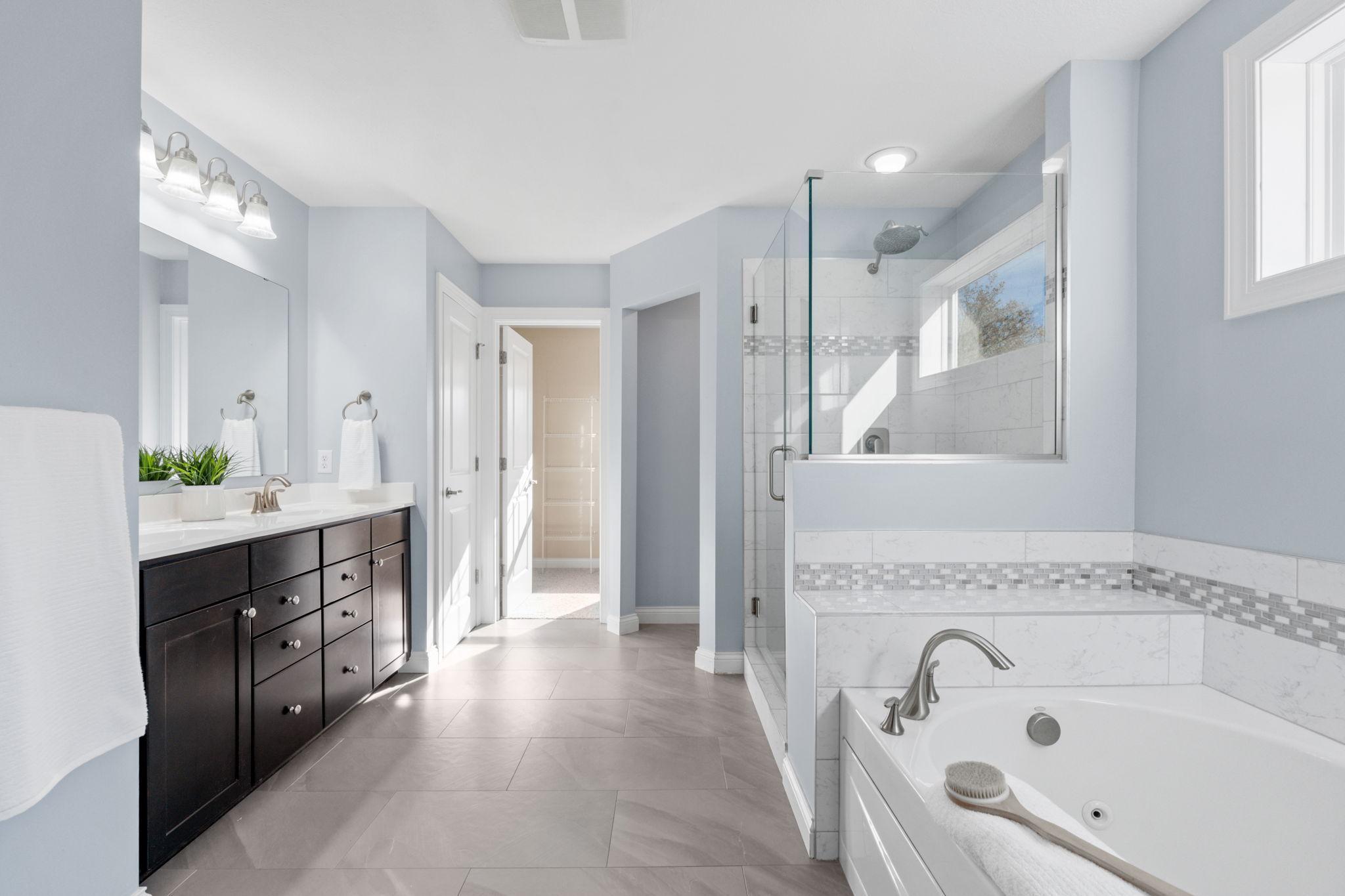 Minnetonka, Minnesota, 55343, United States, 5 Bedrooms Bedrooms, ,3 BathroomsBathrooms,Residential,For Sale,1987547