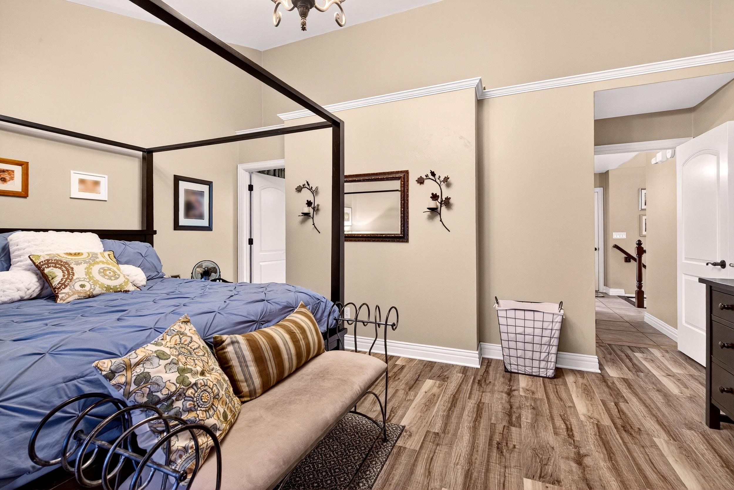 Neenah, Wisconsin, 54956, United States, 4 Bedrooms Bedrooms, ,4 BathroomsBathrooms,Residential,For Sale,1996384