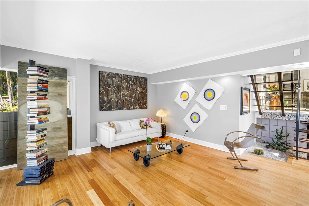 St Petersburg, Florida, 33704, United States, 4 Bedrooms Bedrooms, ,4 BathroomsBathrooms,Residential,For Sale,1991901