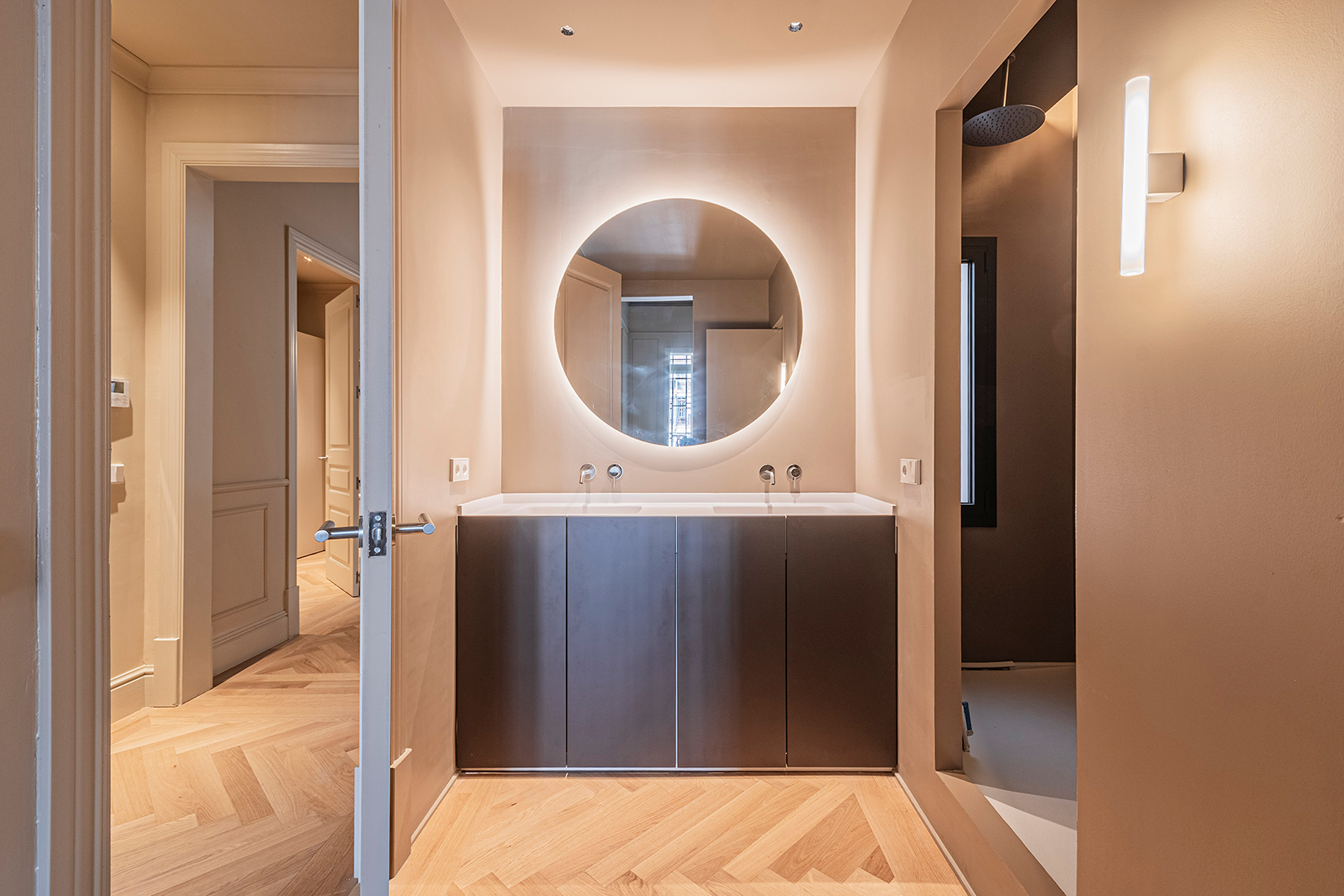  Extraordinary Modernist apartment with high ceilings - 物件實景