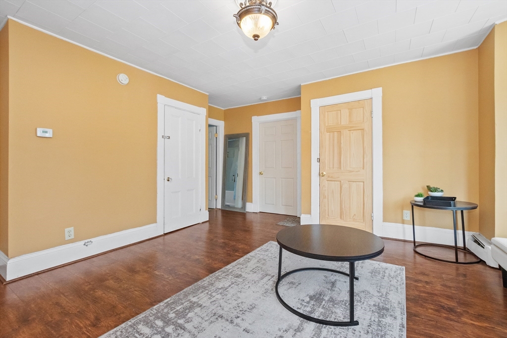 Quincy, Massachusetts, 02169, United States, 4 Bedrooms Bedrooms, ,2 BathroomsBathrooms,Residential,For Sale,1919817