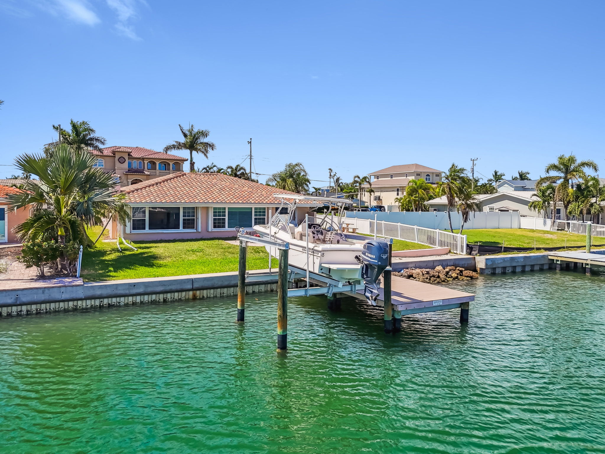 Madeira Beach, Florida, 33708, United States, 4 Bedrooms Bedrooms, ,2 BathroomsBathrooms,Residential,For Sale,2005483