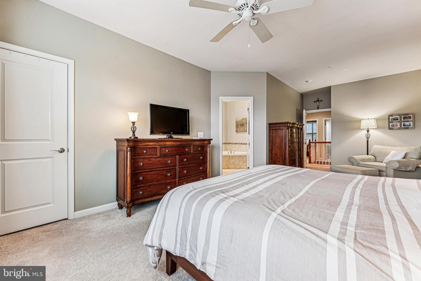 Frederick, Maryland, 21701, United States, 3 Bedrooms Bedrooms, ,4 BathroomsBathrooms,Residential,For Sale,1986533