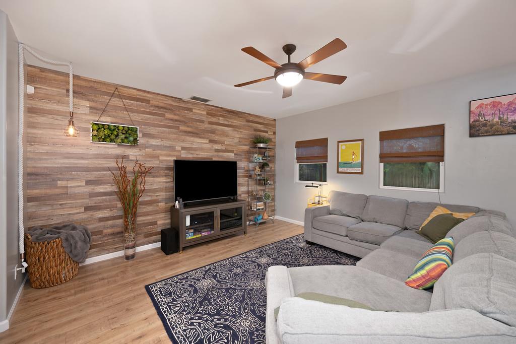 Sacramento, California, 95818, United States, 3 Bedrooms Bedrooms, ,3 BathroomsBathrooms,Residential,For Sale,1954862