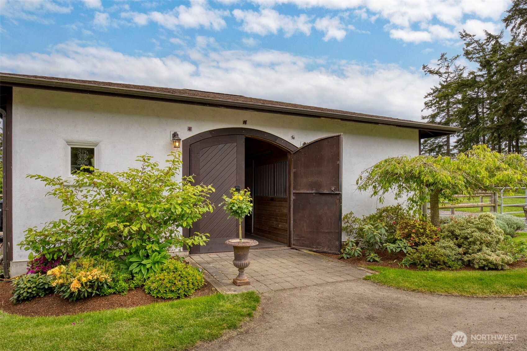 Port Townsend, Washington, 98368, United States, 2 Bedrooms Bedrooms, ,3 BathroomsBathrooms,Residential,For Sale,1997485