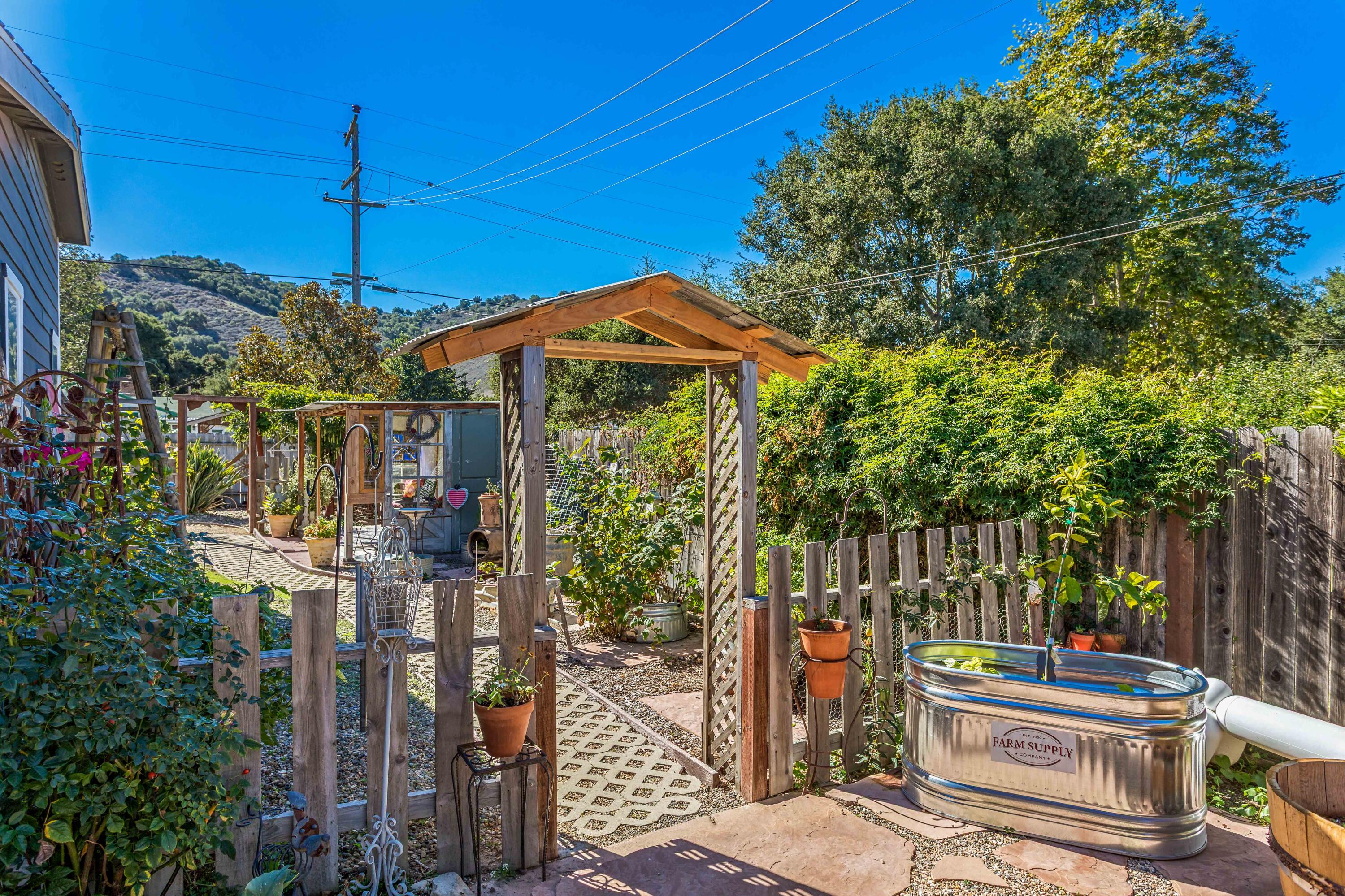 Los Alamos, California, 93440, United States, 3 Bedrooms Bedrooms, ,2 BathroomsBathrooms,Residential,For Sale,1985717