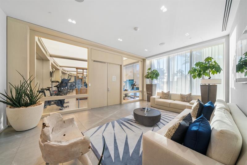 Fort Lauderdale, Florida, 33305, United States, 3 Bedrooms Bedrooms, ,5 BathroomsBathrooms,Residential,For Sale,1992942