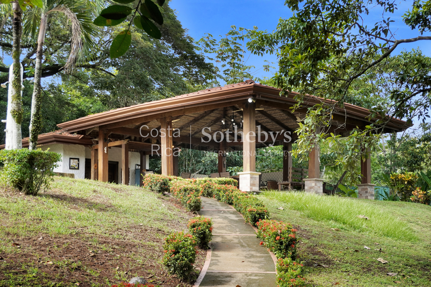  Orotina Estate Home - 物件實景