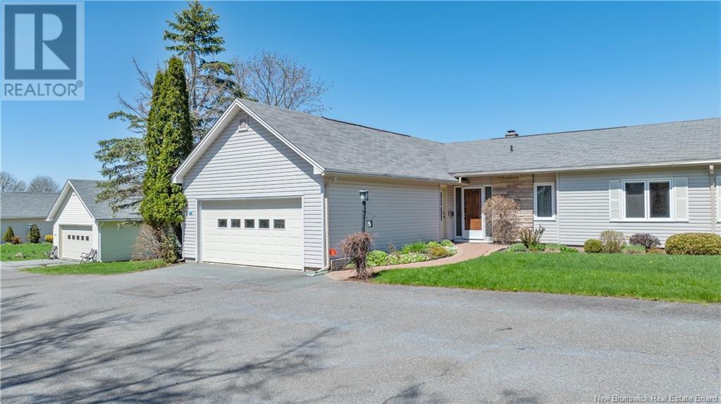 ROTHESAY, New Brunswick, E2E 0P4, CA, 2 Bedrooms Bedrooms, ,2 BathroomsBathrooms,Residential,For Sale,1911012