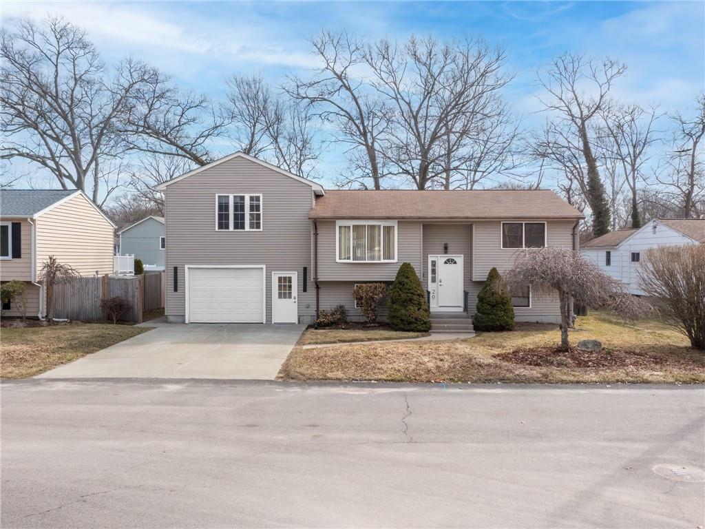 Warwick, Rhode Island, 02889, United States, 3 Bedrooms Bedrooms, ,3 BathroomsBathrooms,Residential,For Sale,2030234