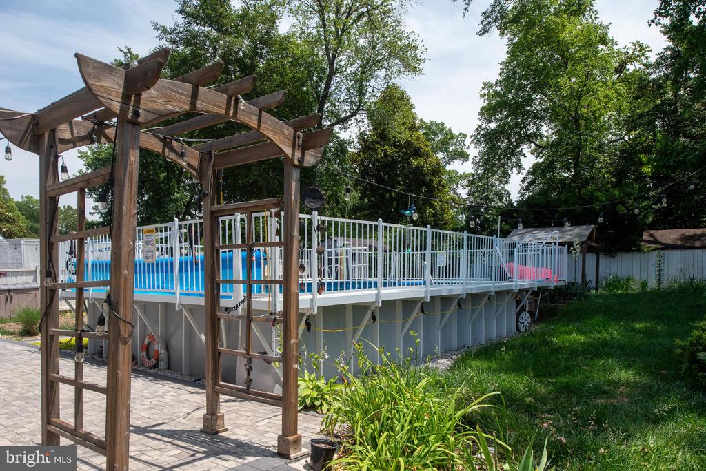 Alexandria, Virginia, 22308, United States, 4 Bedrooms Bedrooms, ,3 BathroomsBathrooms,Residential,For Sale,1921222