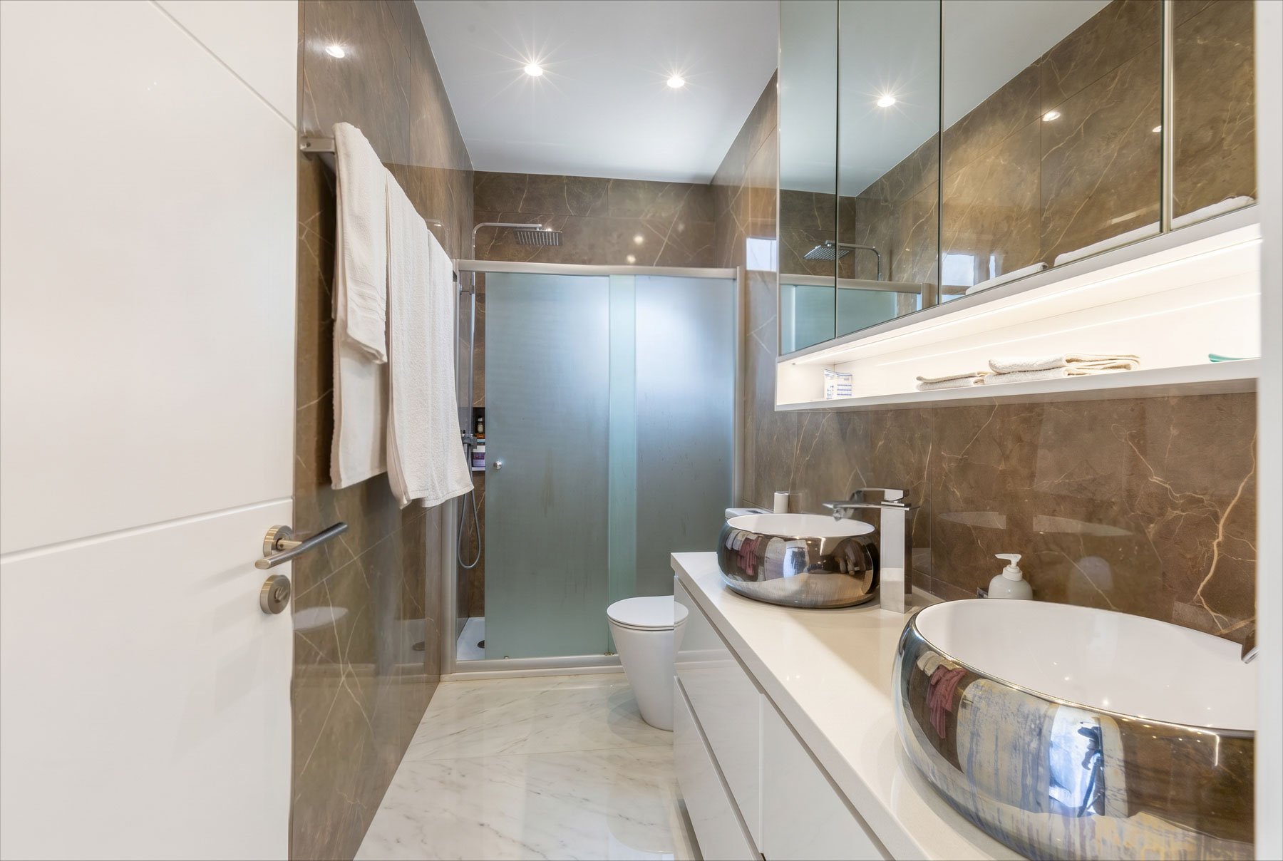  Contemporary 4-Bedroom Villa with Private Pool in Agios Athanasios, Limassol - 物件實景