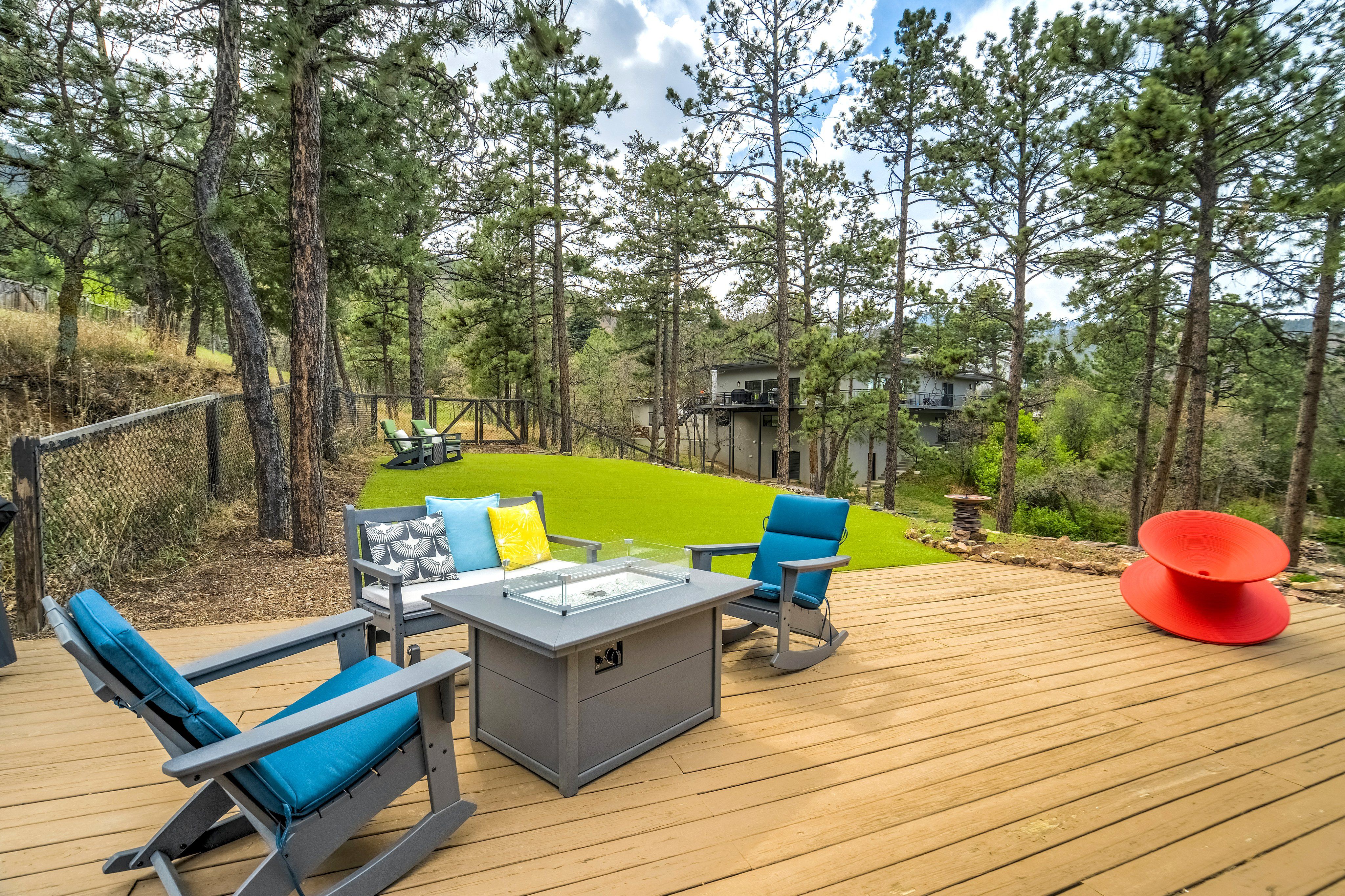  Don Price Mid-Century in Broadmoor Heights: 8 Midland Road - 物件實景