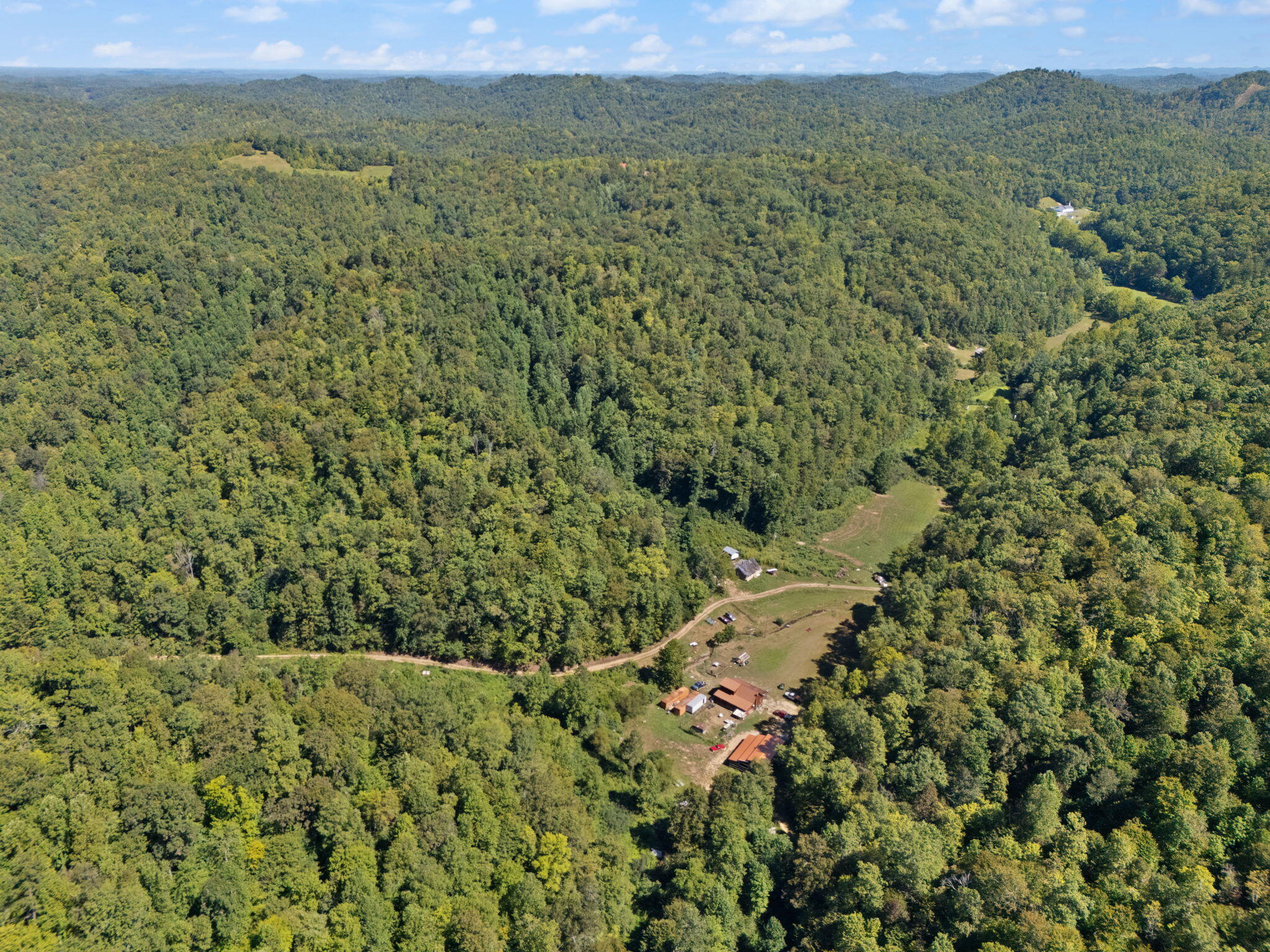 Sextons Creek, Kentucky, 40983, United States, 3 Bedrooms Bedrooms, ,2 BathroomsBathrooms,Residential,For Sale,1938834