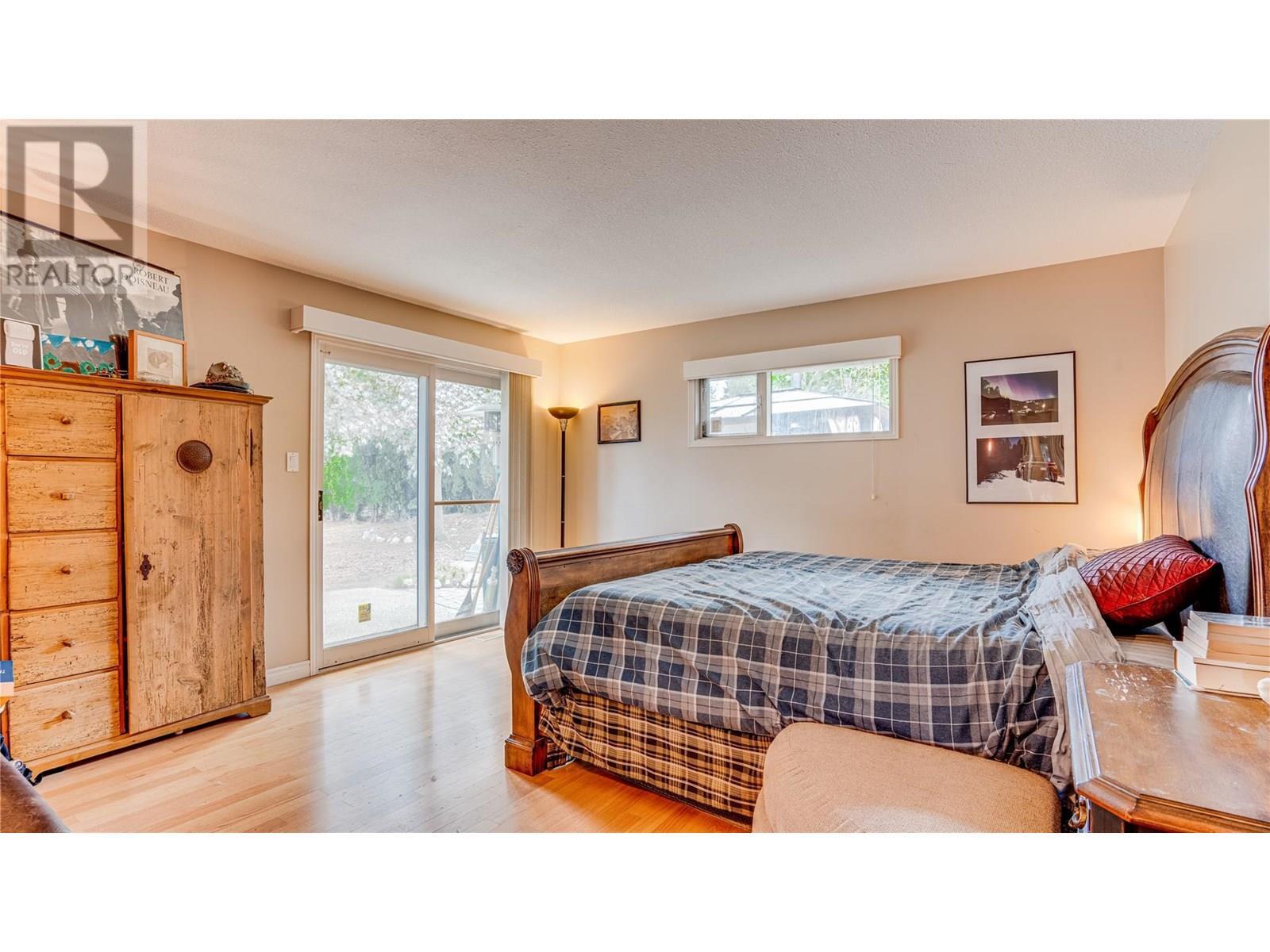 VERNON, British Columbia, V1B 2W8, CA, 5 Bedrooms Bedrooms, ,3 BathroomsBathrooms,Residential,For Sale,1901364